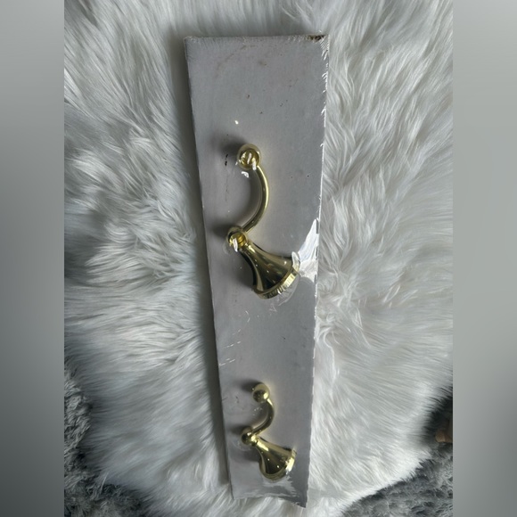 NWTGatco Hatton Polished Brass 24-in Double Towel Bar. Model:4774 New In Box - Picture 7 of 7